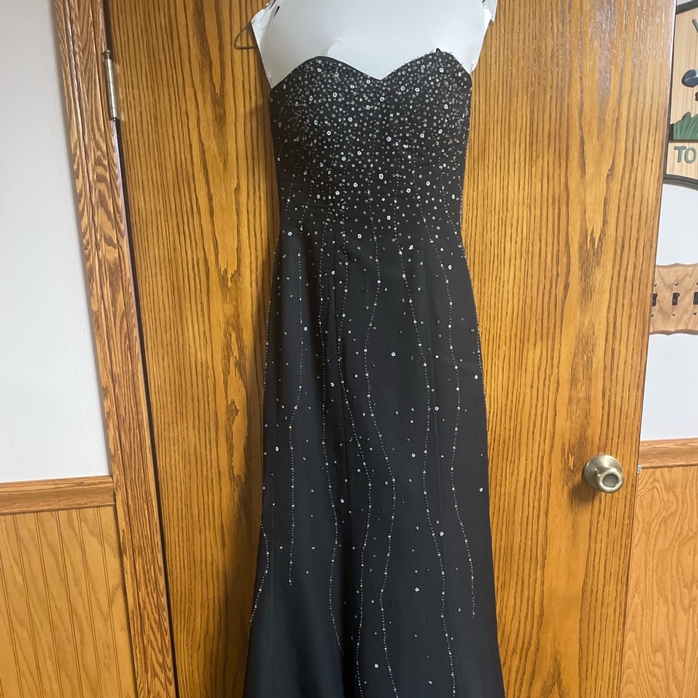 Ami Lee black formal prom dress